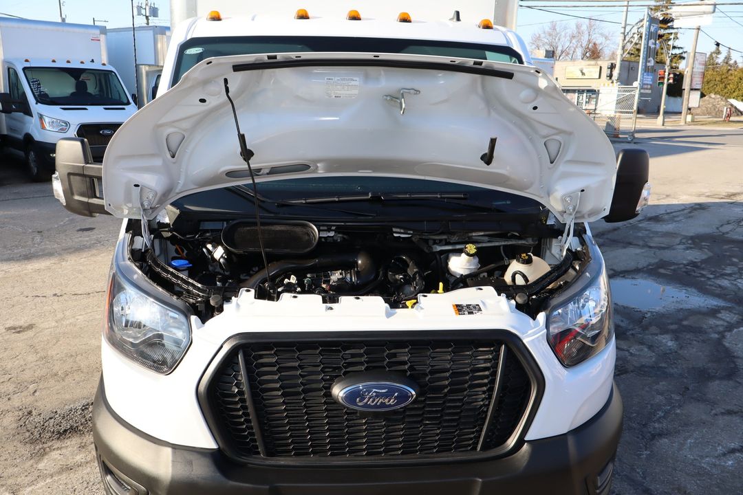 Ford Transit Cargo Van 2024 - Image 9