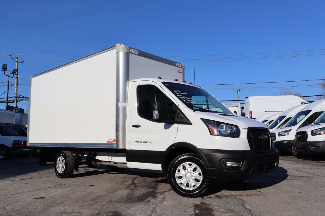 Ford Transit Cargo Van 2024 - Image 3