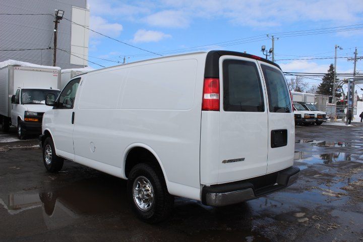 Chevrolet Express Cutaway 2024 - Image 6