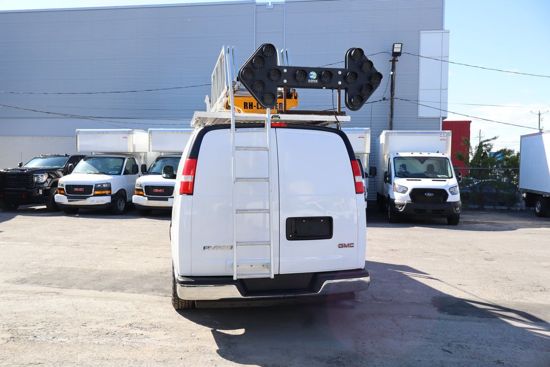 GMC Savana Cargo 2021 - Image 8