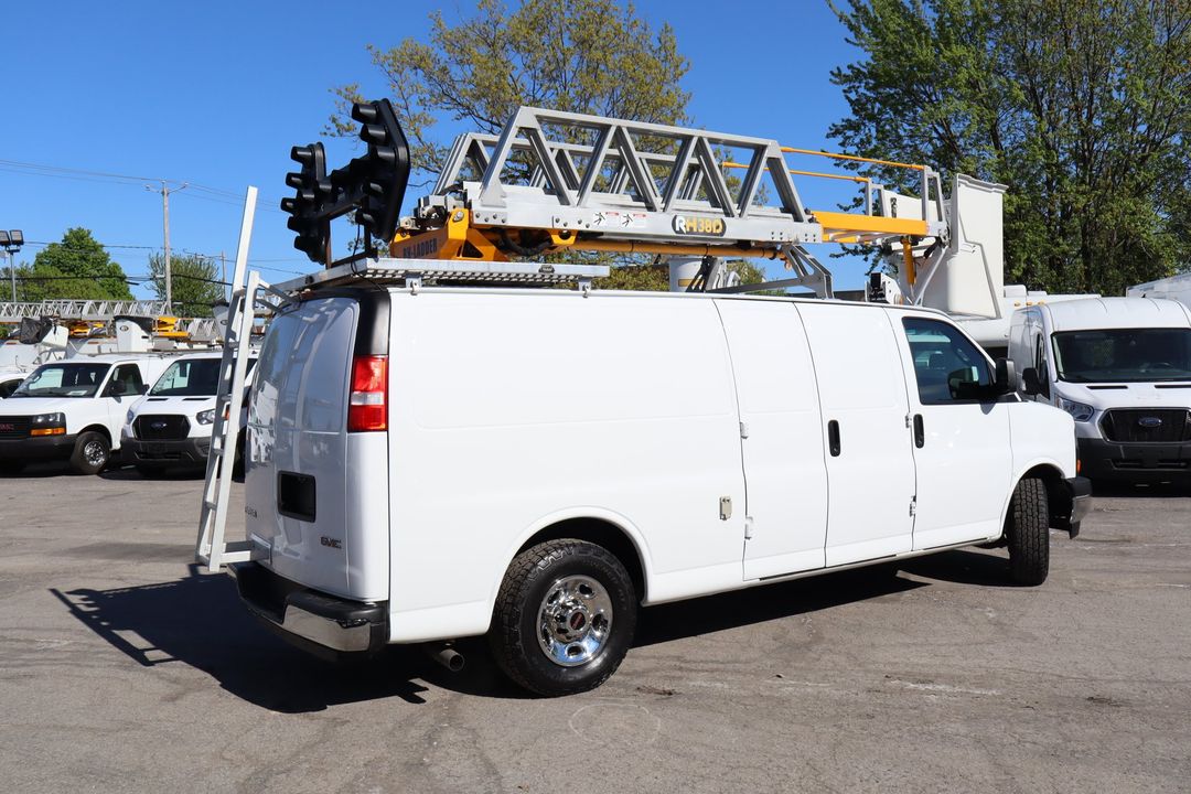 GMC Savana Cargo 2021 - Image 4
