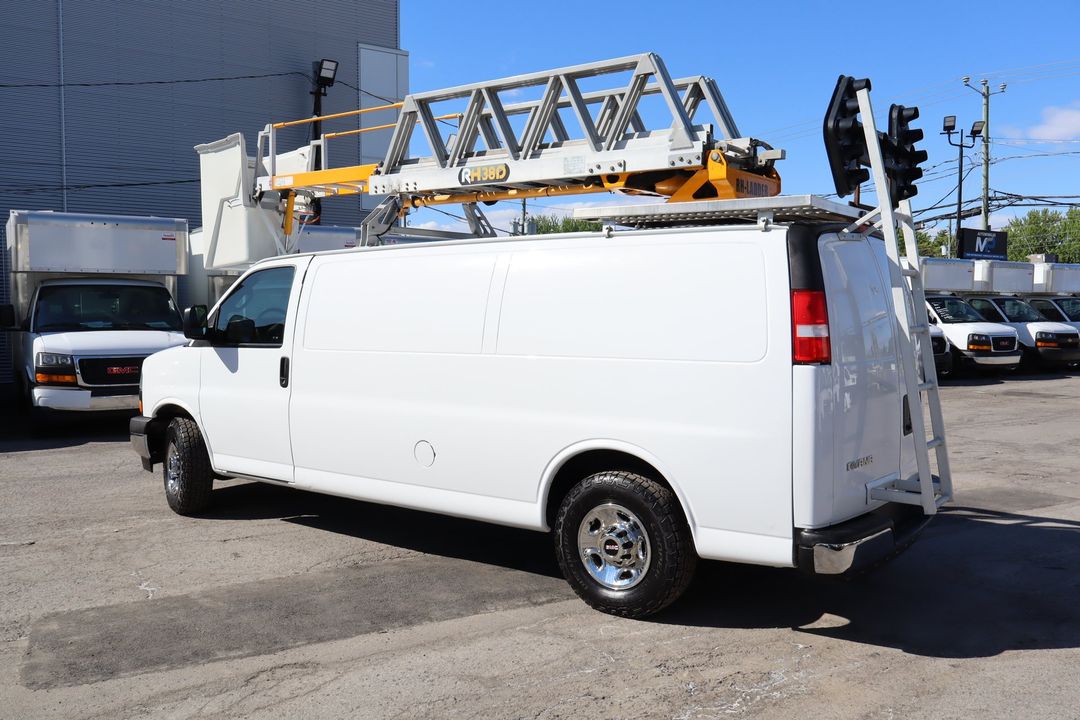 GMC Savana Cargo 2021 - Image 7