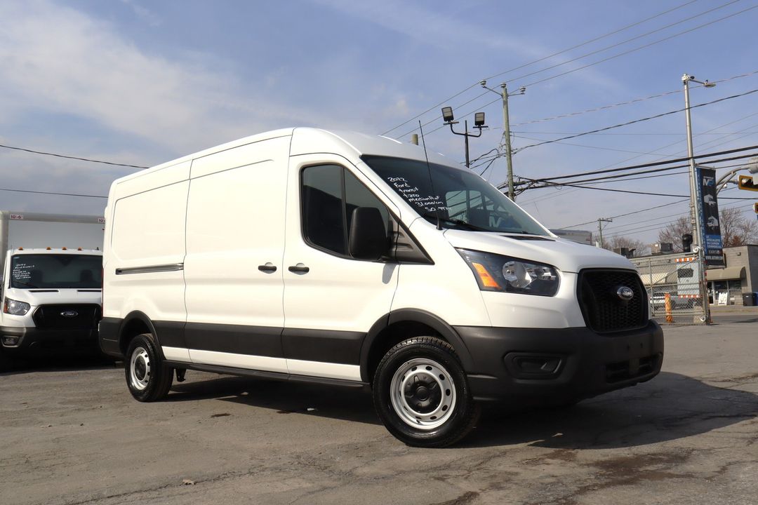 Ford Transit Cargo Van 2022 - Image 2