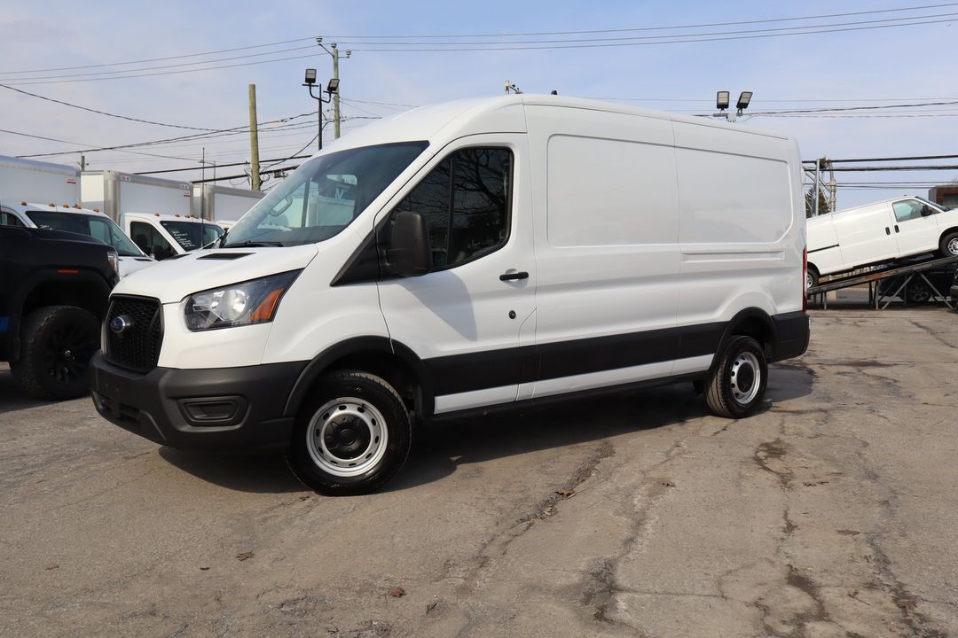 Ford Transit Cargo Van 2022 - Image 4