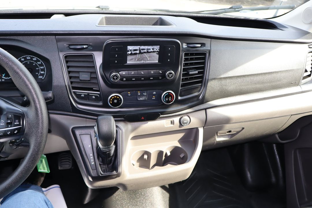 Ford Transit Cargo Van 2022 - Image 14