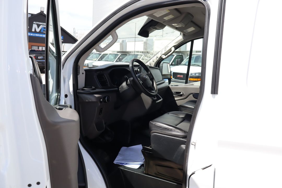 Ford Transit Cargo Van 2021 - Image 6