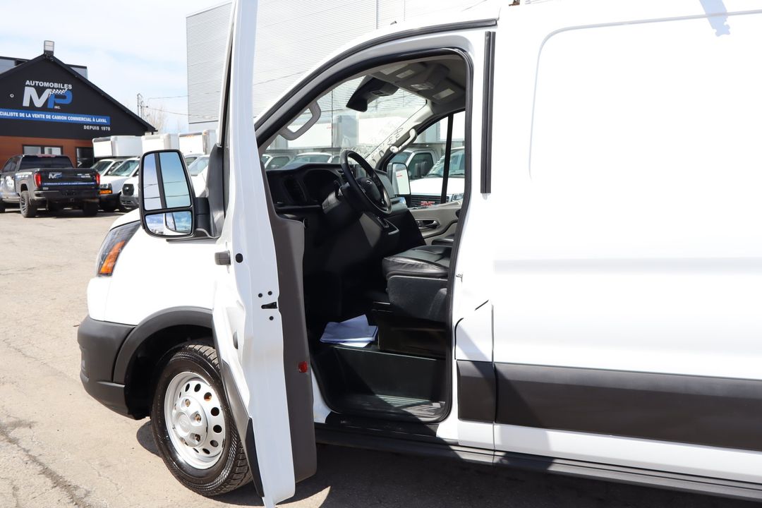 Ford Transit Cargo Van 2021 - Image 7