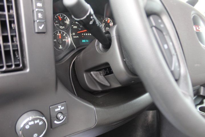 GMC Savana Cargo 2025 - Image 7