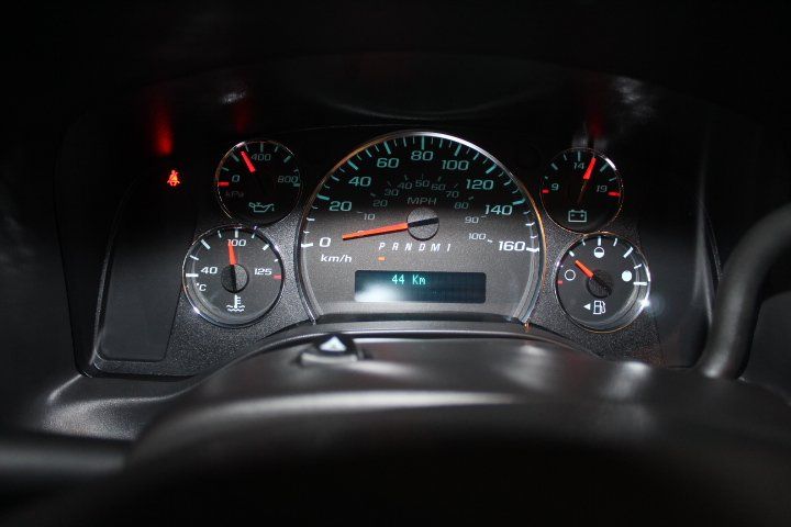 GMC Savana Cargo 2025 - Image 2