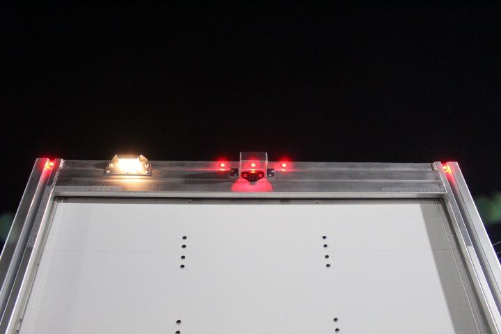 GMC Savana Cargo 2025 - Image 18