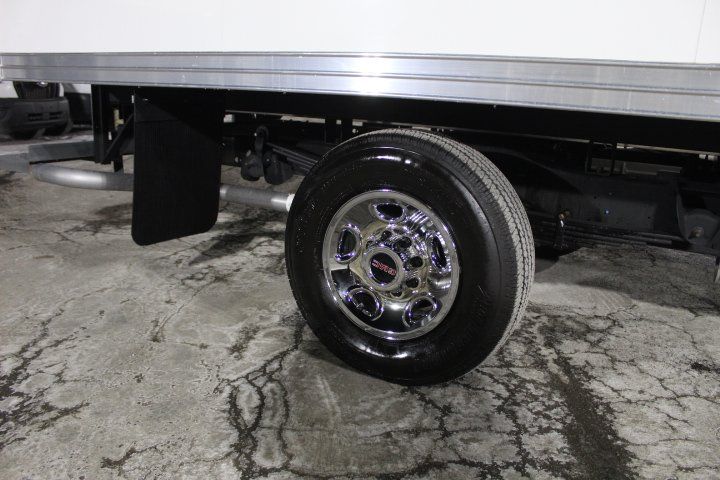 GMC Savana Cargo 2025 - Image 20