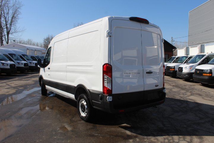 Ford Transit Cargo Van 2024 - Image 2