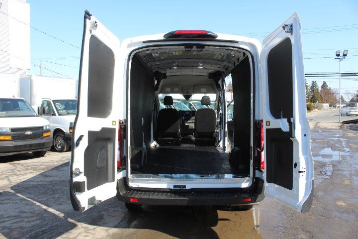 Ford Transit Cargo Van 2024 - Image 20
