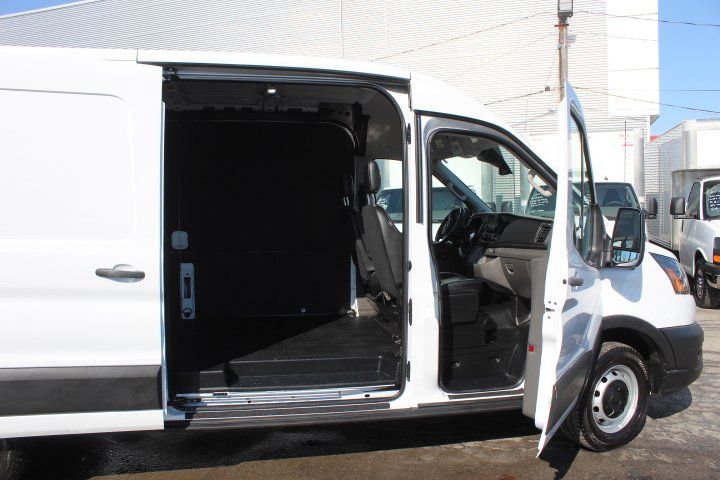 Ford Transit Cargo Van 2024 - Image 21