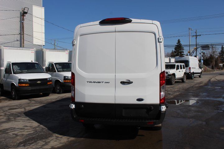 Ford Transit Cargo Van 2024 - Image 7