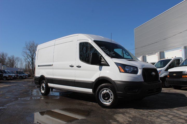 Ford Transit Cargo Van 2024 - Image 10