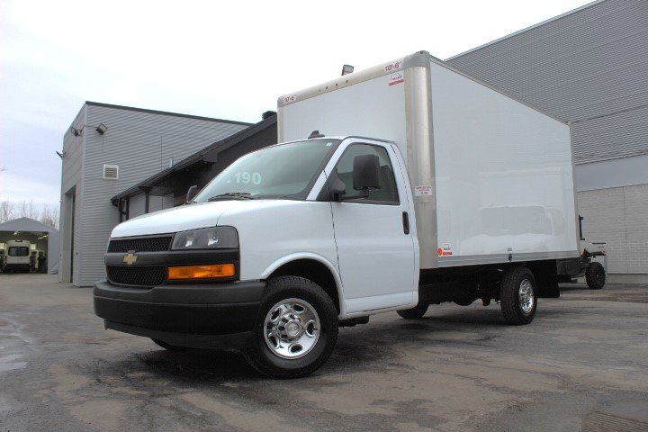 Chevrolet Express Cutaway 2024 - Image 5