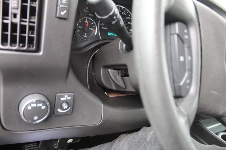 Chevrolet Express Cutaway 2024 - Image 8