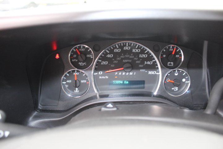 Chevrolet Express Cutaway 2024 - Image 10