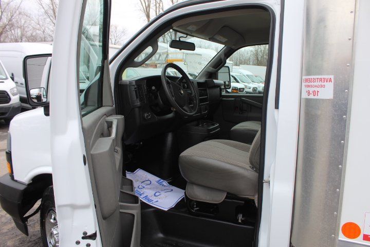 Chevrolet Express Cutaway 2024 - Image 13