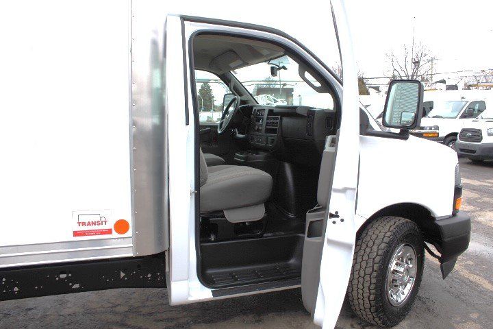 Chevrolet Express Cutaway 2024 - Image 20