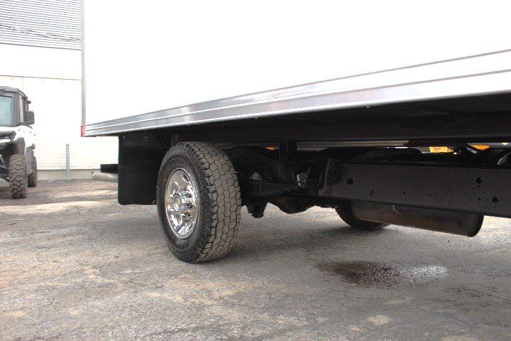 Chevrolet Express Cutaway 2024 - Image 21