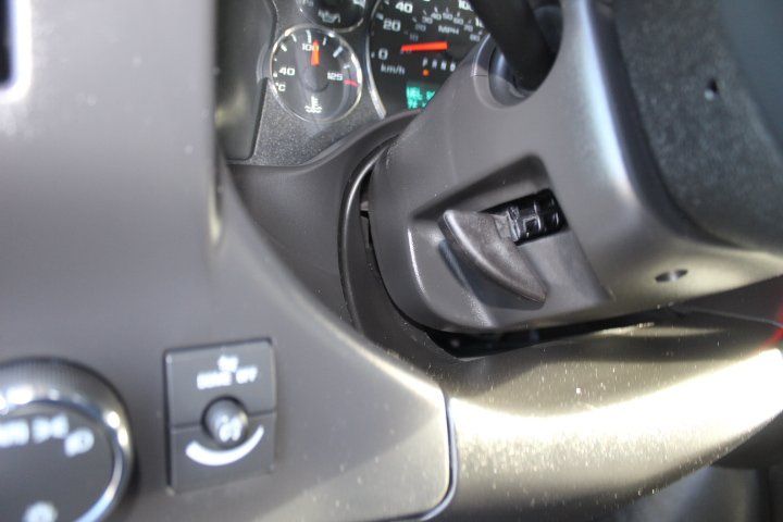 Chevrolet Express Cutaway 2025 - Image 14