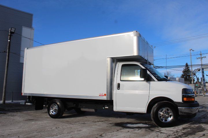 Chevrolet Express Cutaway 2025 - Image 7