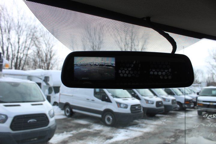 Chevrolet Express Cutaway 2024 - Image 13