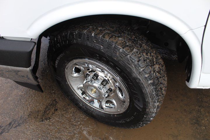 Chevrolet Express Cutaway 2024 - Image 19