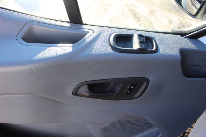 Ford Transit Cargo Van 2017 - Image 10