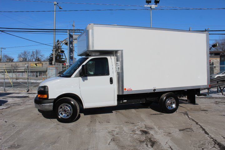 GMC Savana Cargo 2025 - Image 7