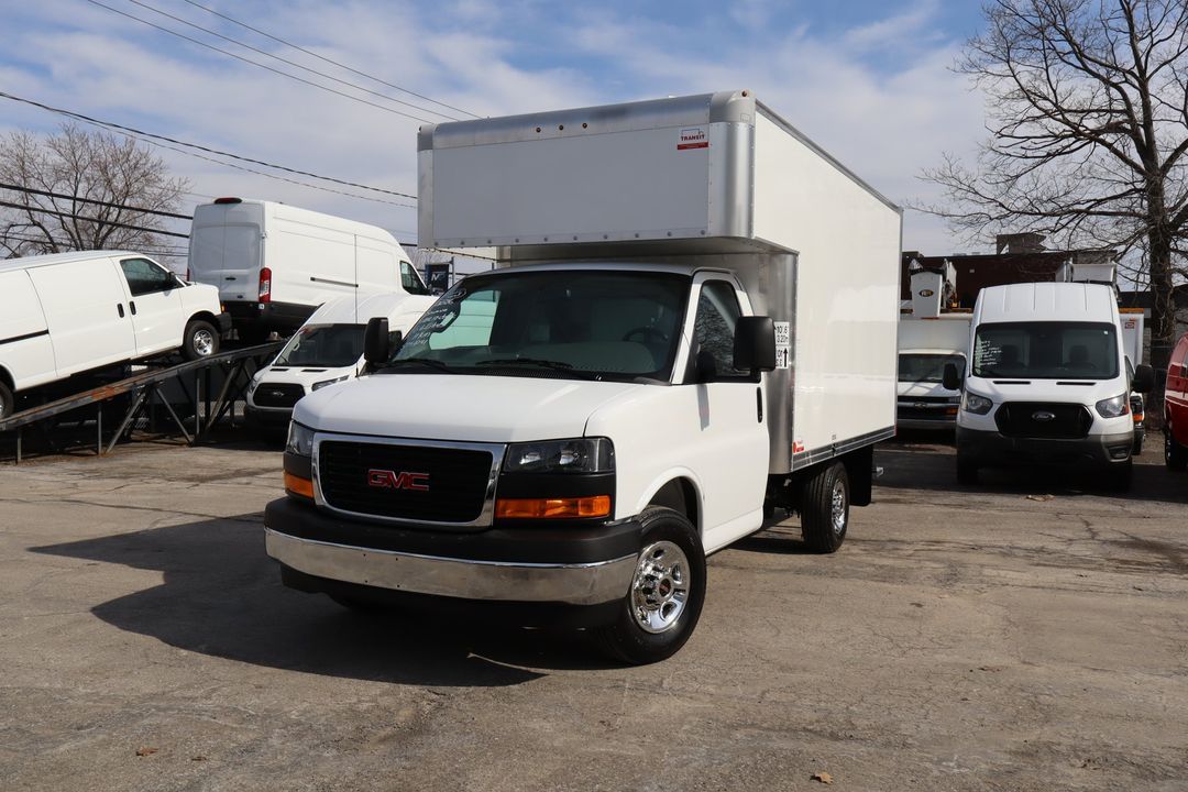 GMC Savana Cargo 2026 - Image 7