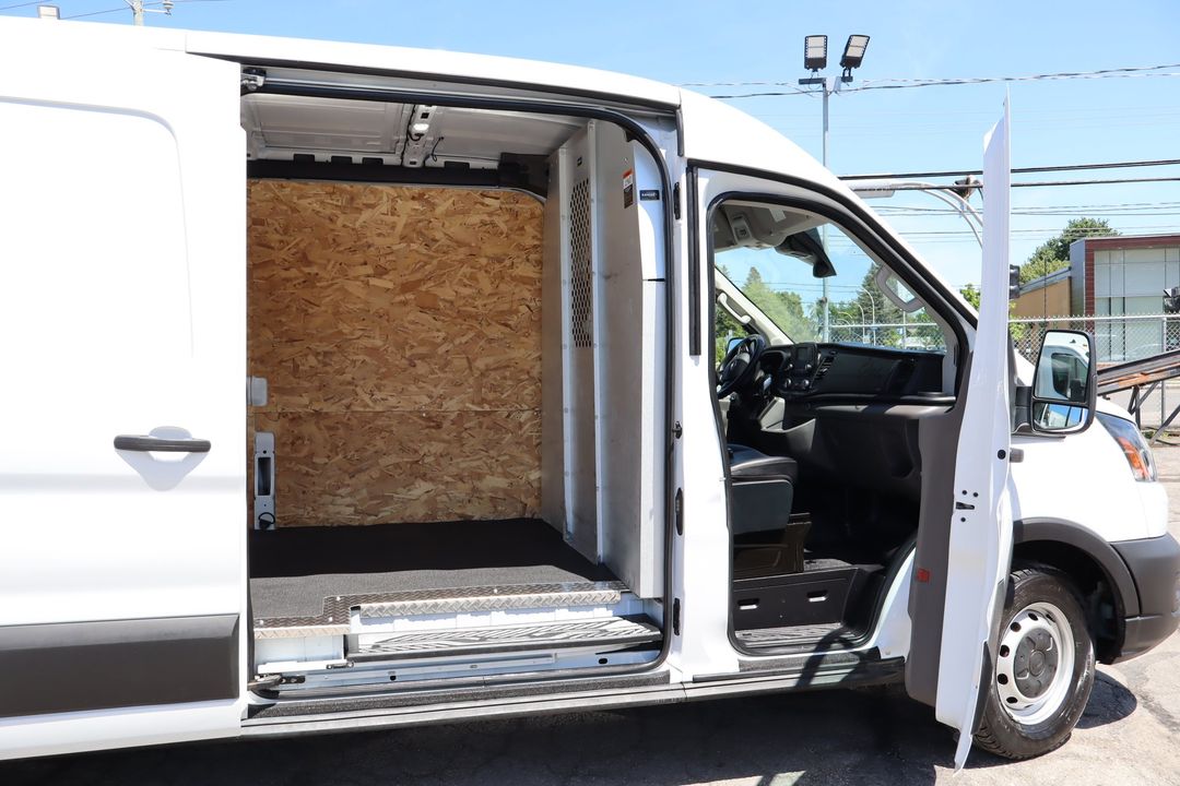 Ford Transit 2022 - Image 16