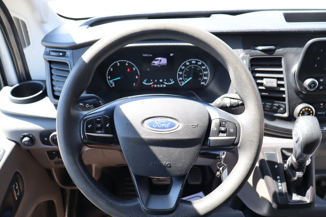 Ford Transit Cargo Van 2022 - Image 13