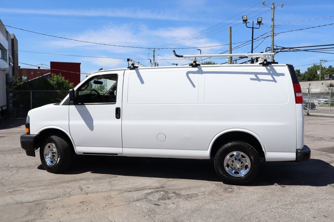 Chevrolet Express 2021 - Image 4