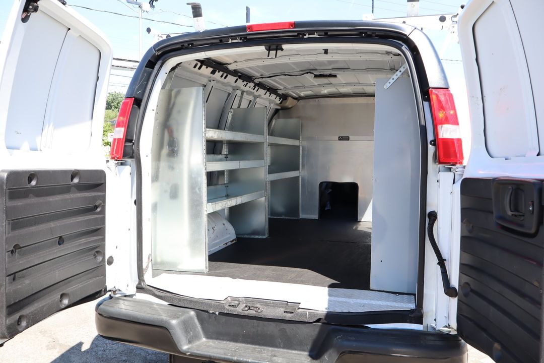 Chevrolet Express 2021 - Image 20