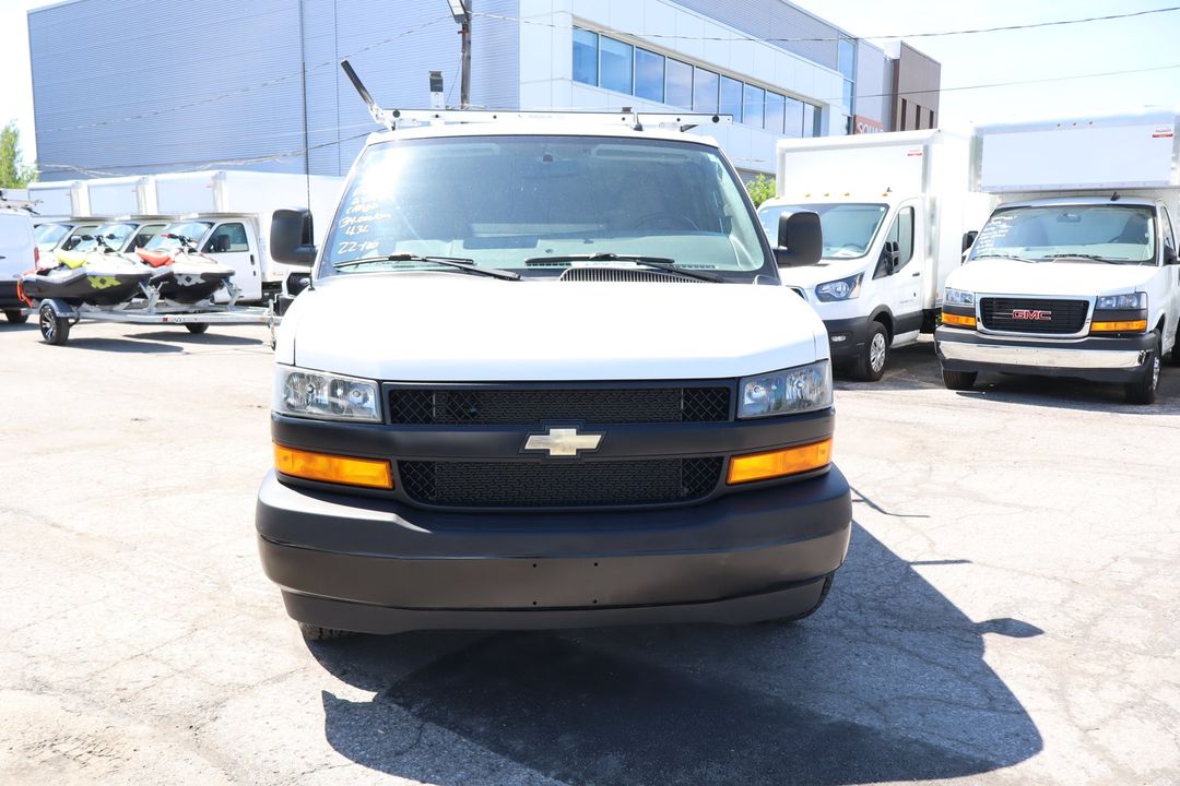 Chevrolet Express 2021 - Image 17