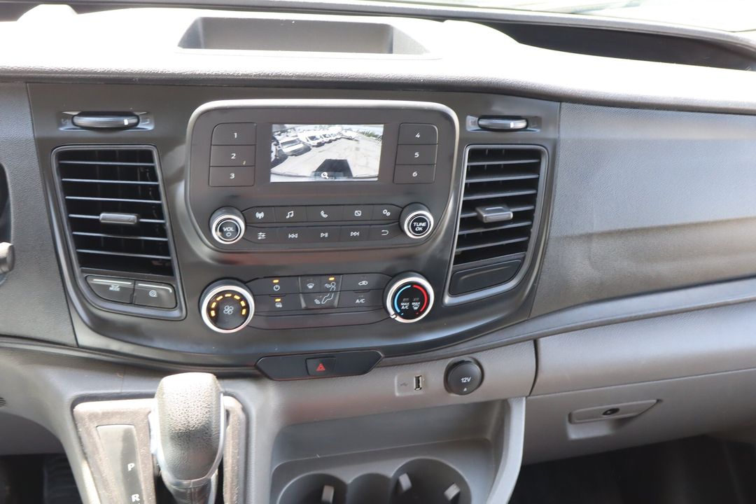 Ford Transit 2023 - Image 21