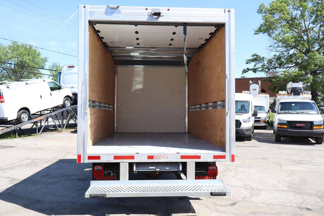 Ford Transit 2023 - Image 12