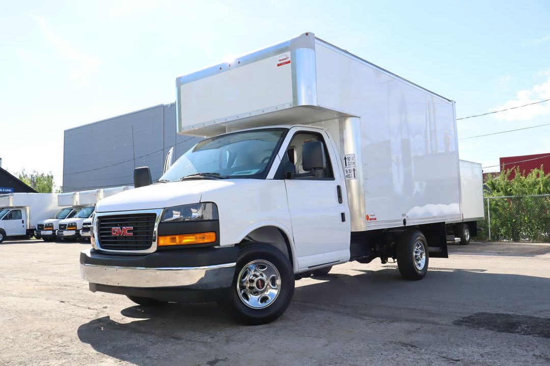 GMC Savana 2026 - Image 3