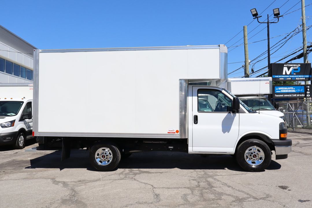 GMC Savana Cargo 2026 - Image 4