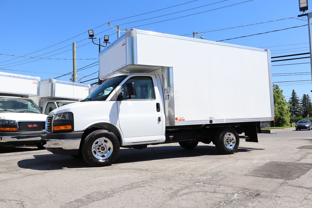 GMC Savana Cargo 2026 - Image 7