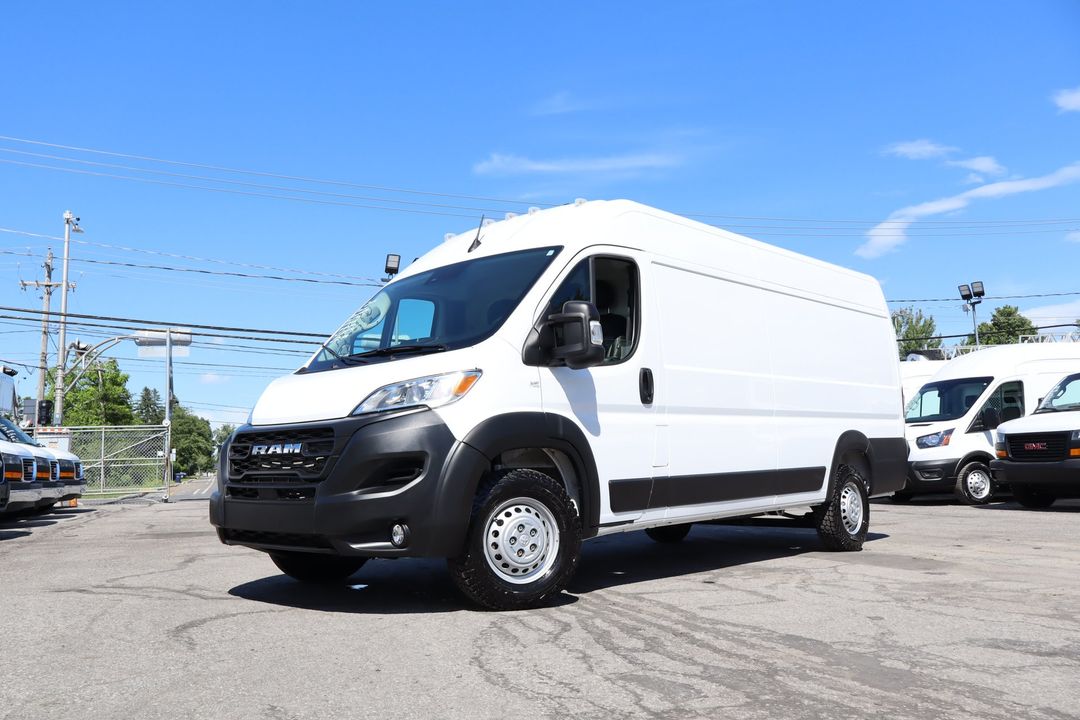 Ram ProMaster Cargo Van 2025 - Image 2