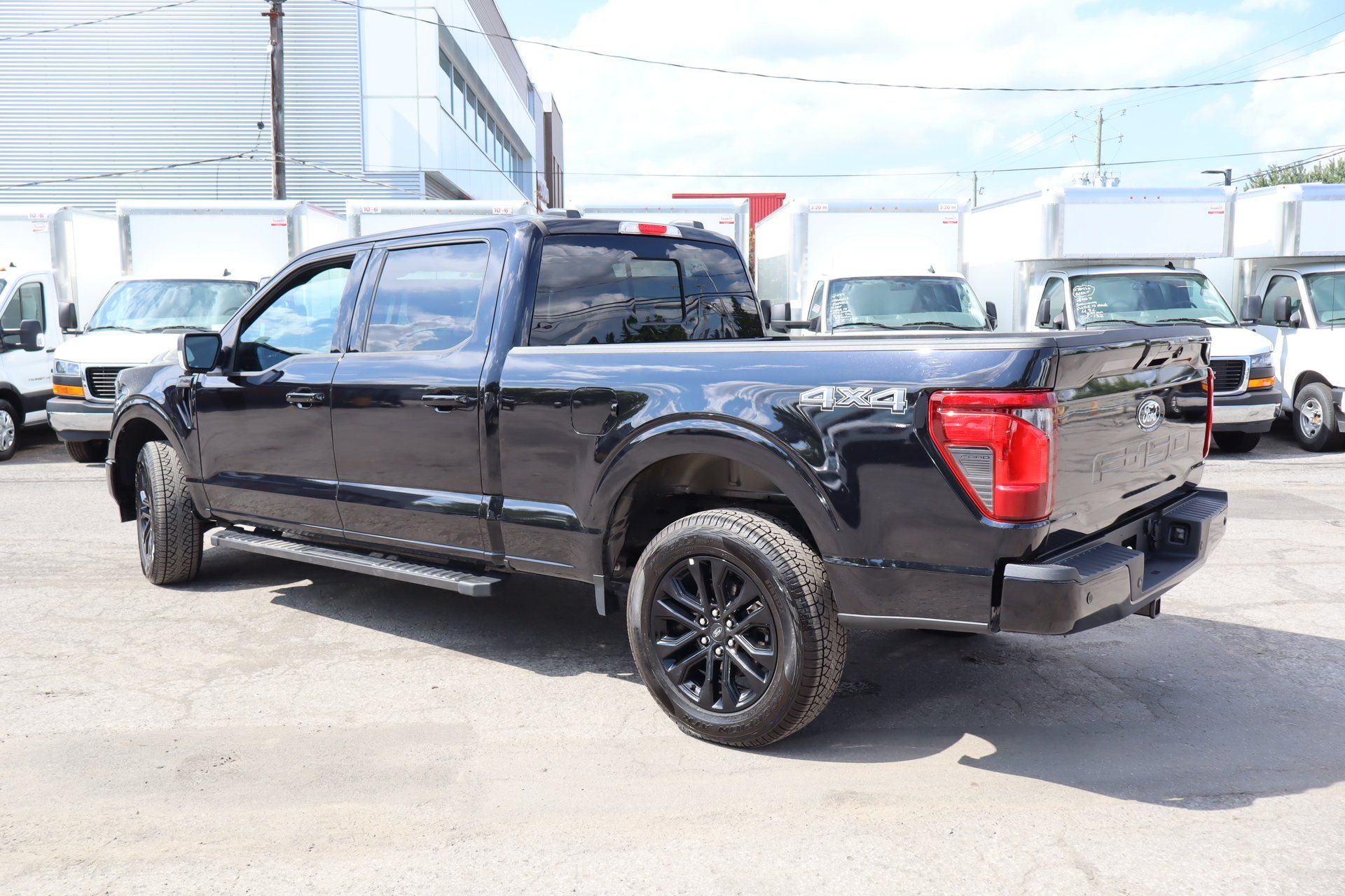 Ford F-150 2025 - Thumbnail 2