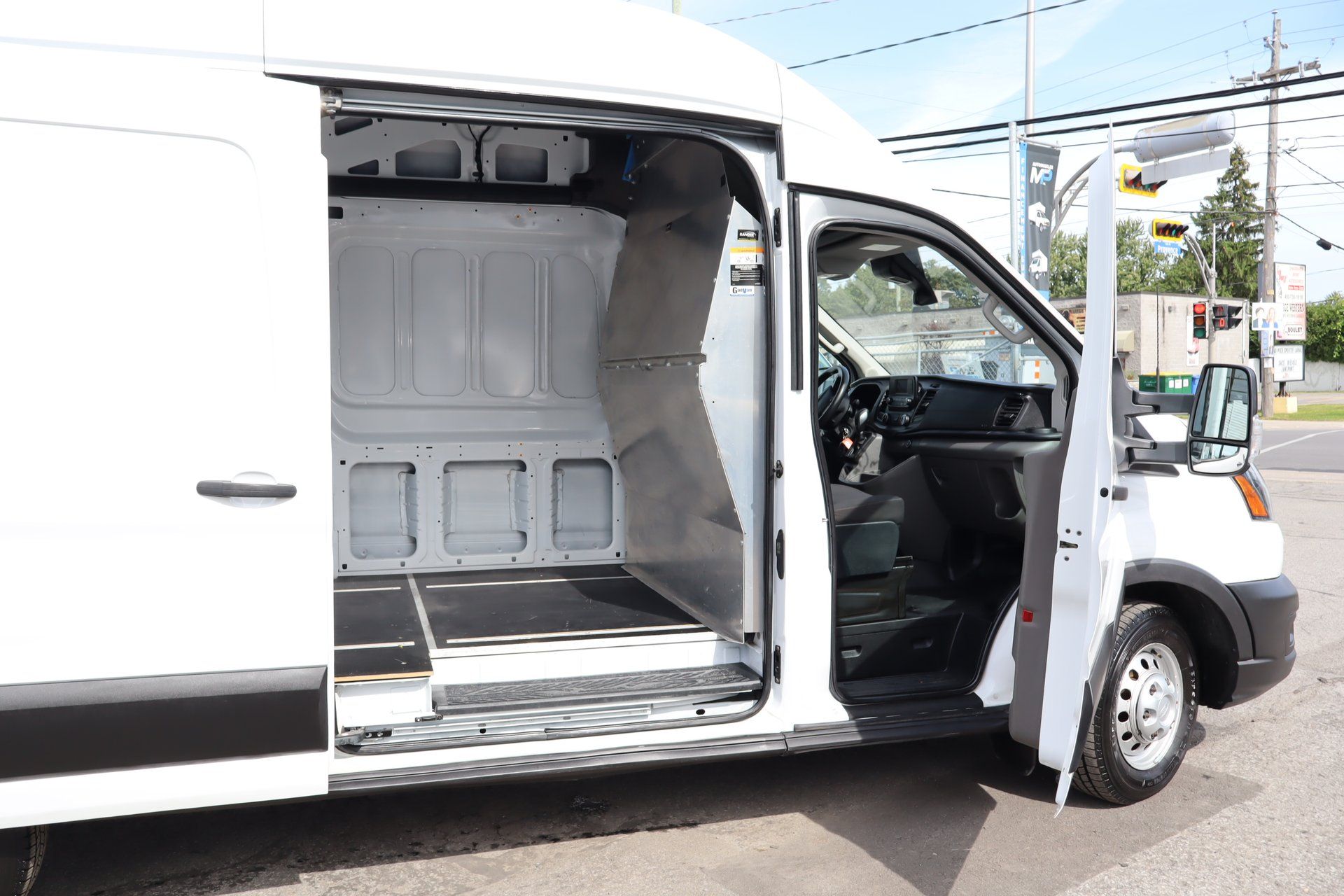 Ford Transit 2023 - Thumbnail 19
